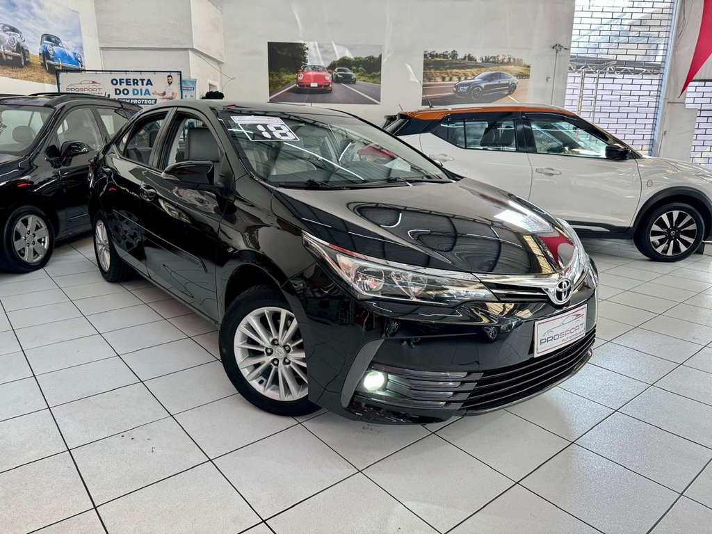 Toyota Corolla Preto