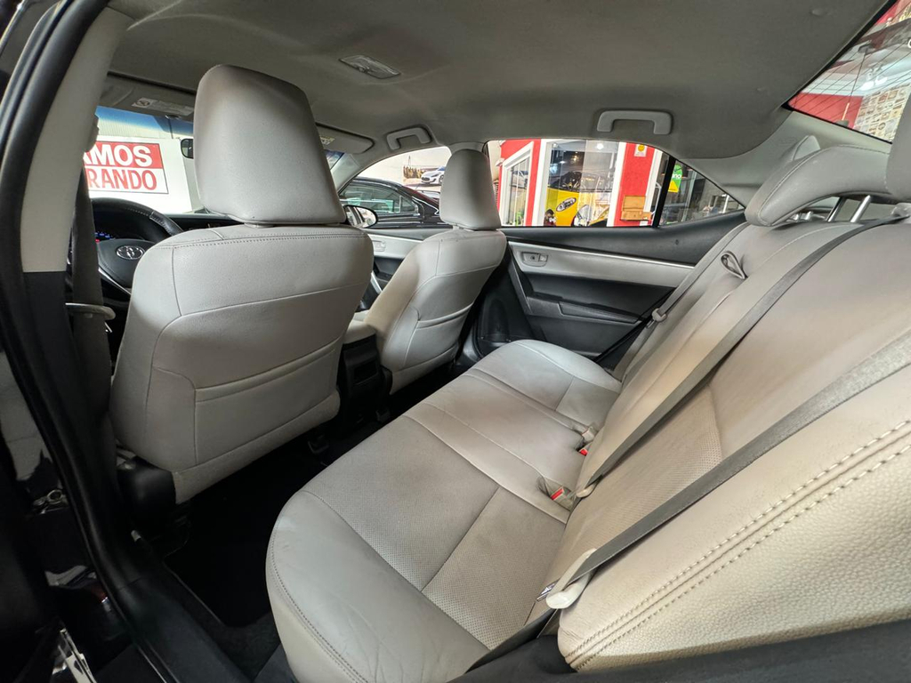 Toyota Corolla Preto