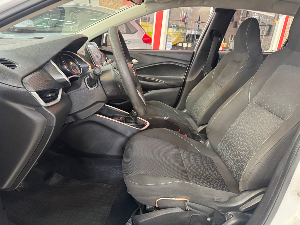 Chevrolet Onix Branco