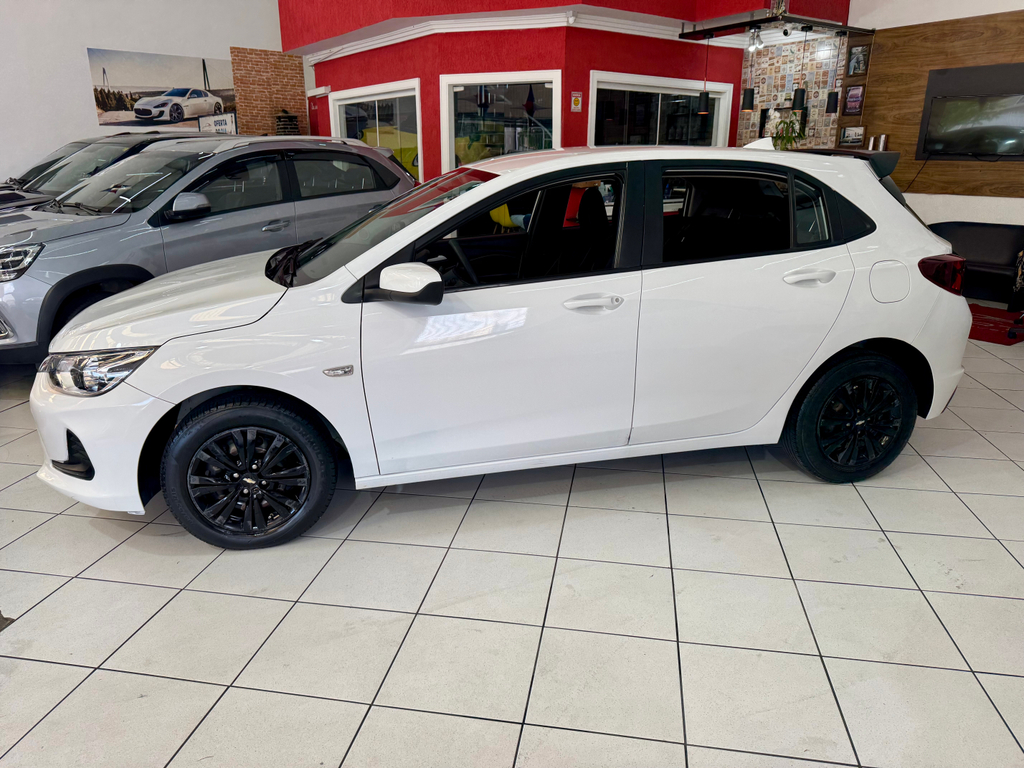 Chevrolet Onix Branco