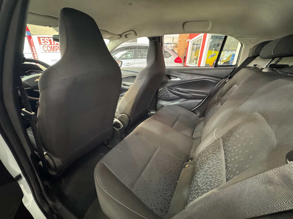 Chevrolet Onix Branco