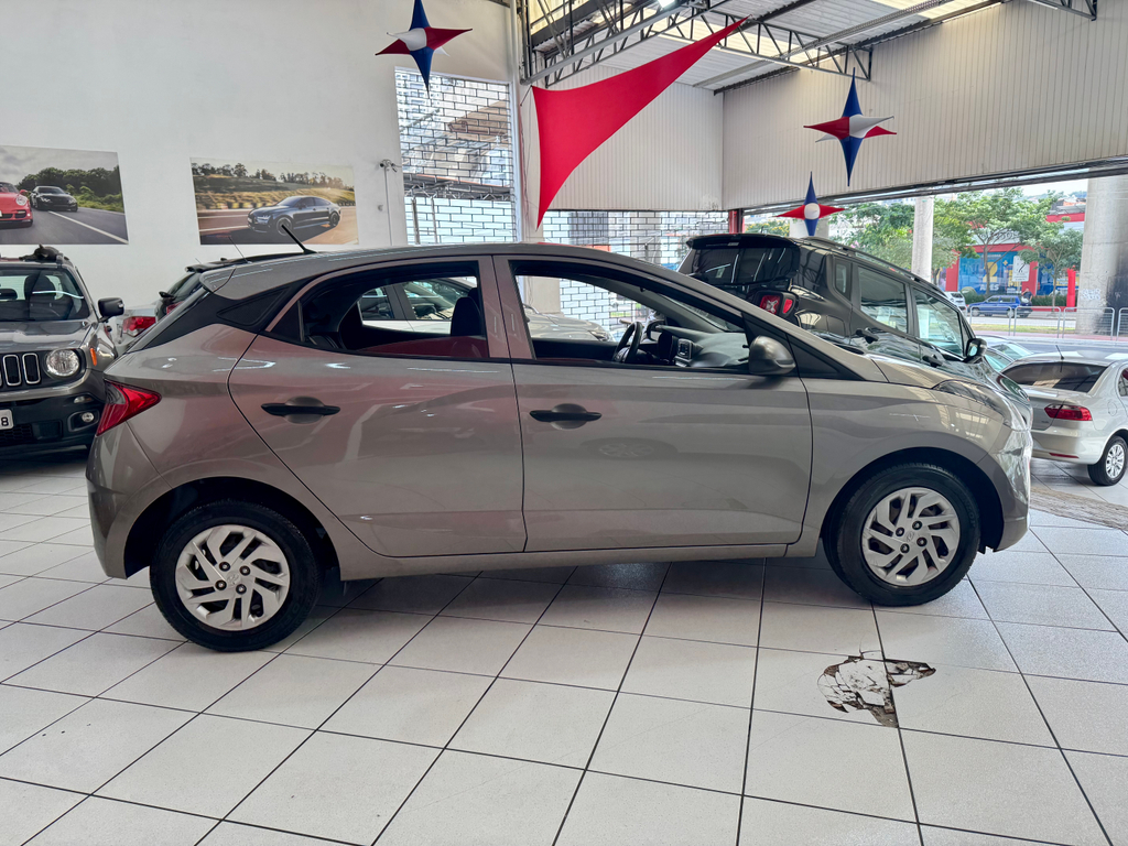 Hyundai HB20 Prata