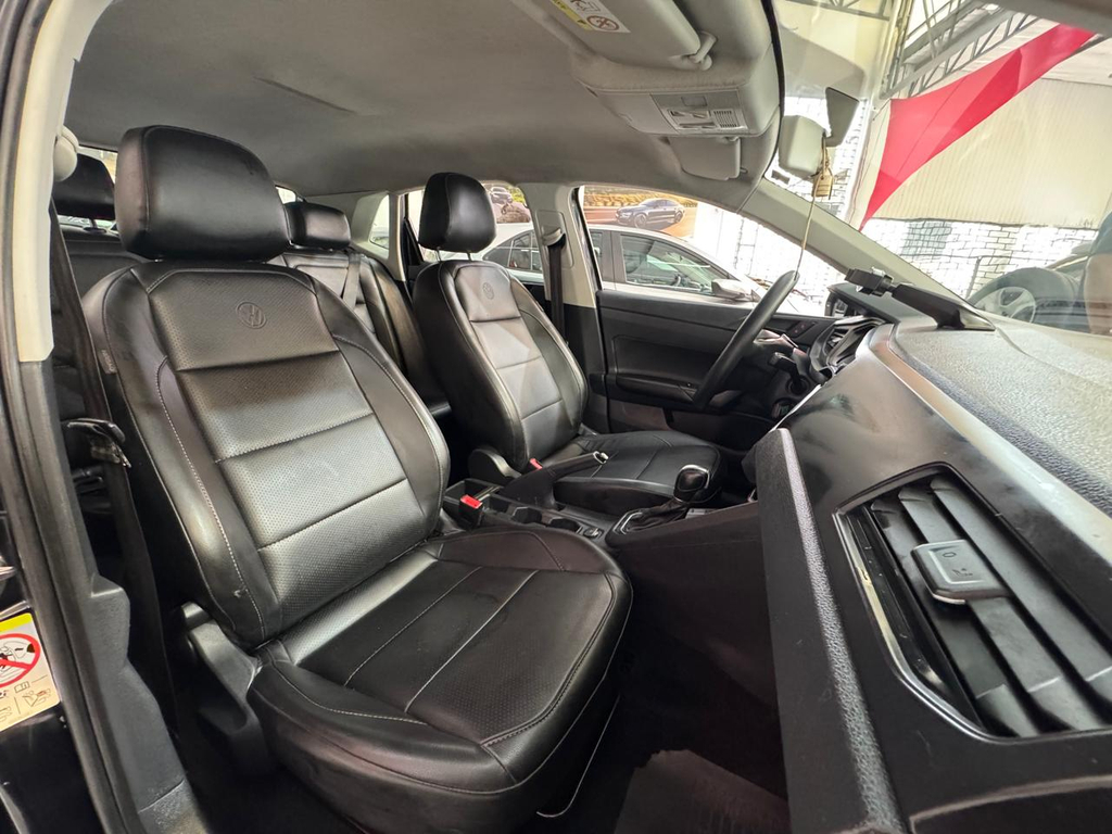 Volkswagen Polo Hatch Preto