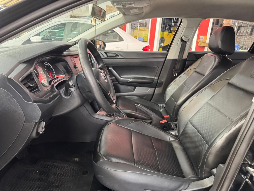 Volkswagen Polo Hatch Preto