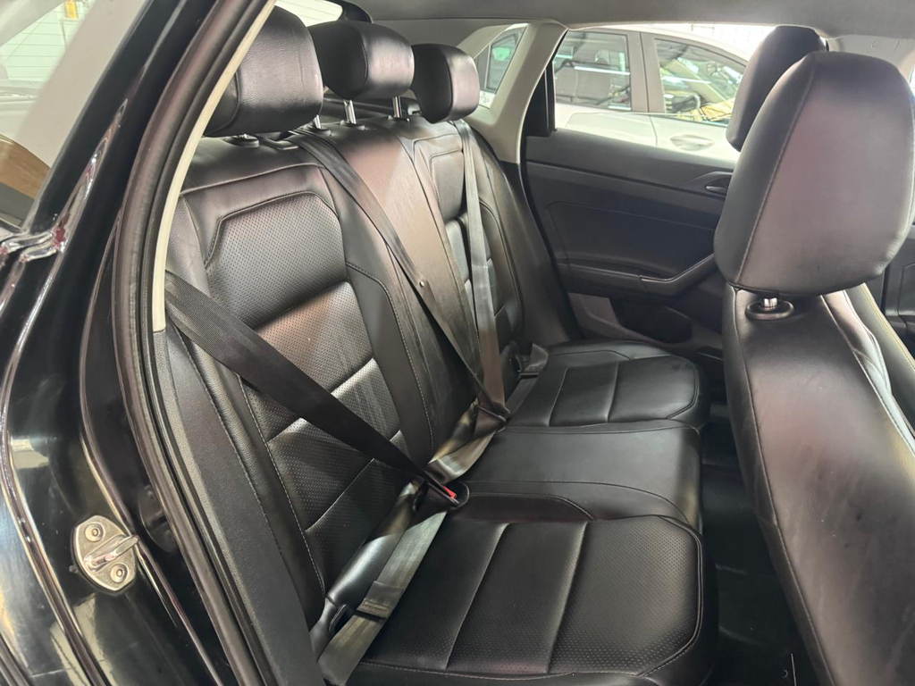Volkswagen Polo Hatch Preto