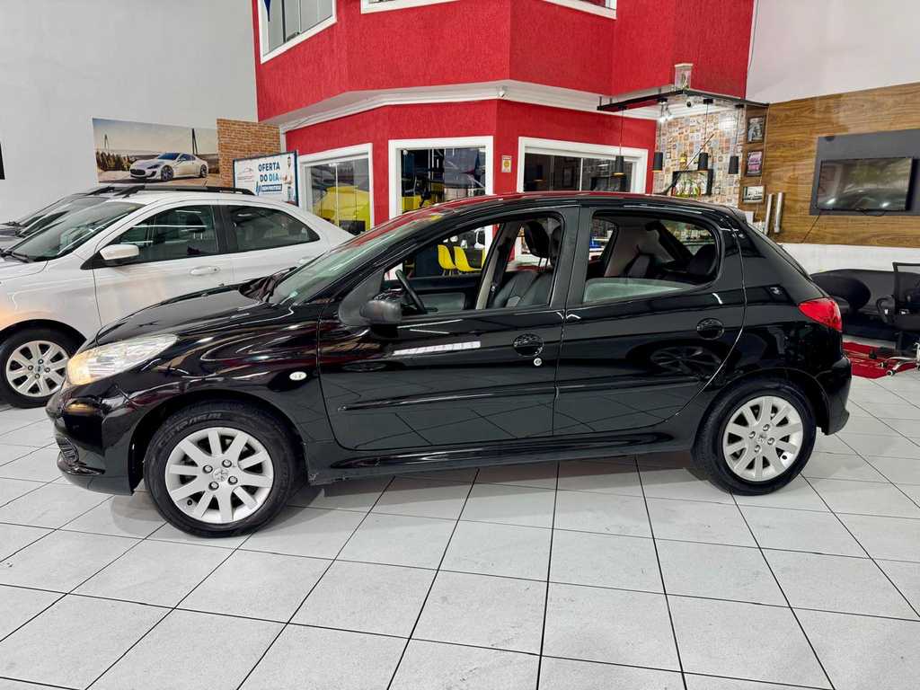 Peugeot 207 Preto