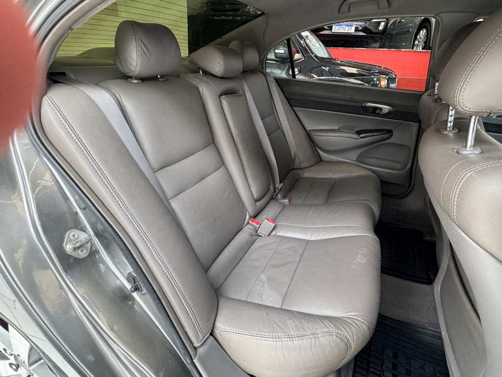 Honda Civic Sedan Cinza
