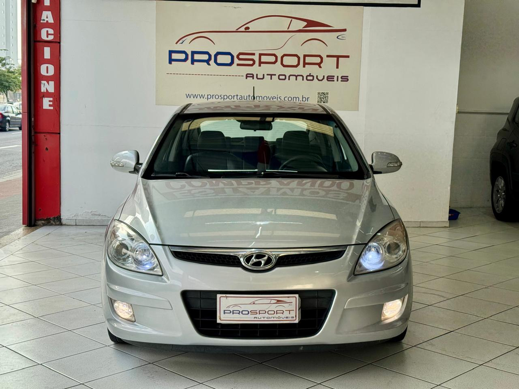 Hyundai i30 Prata