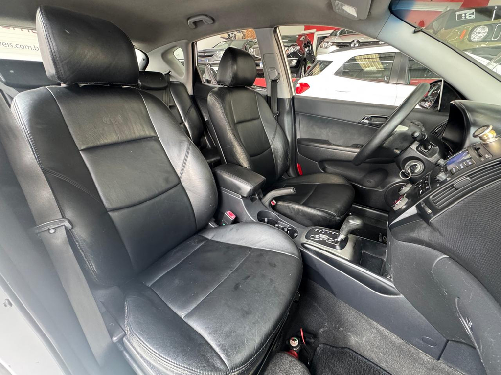 Hyundai i30 Prata
