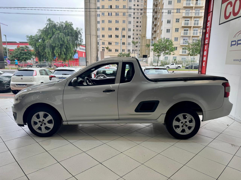 Chevrolet Montana Prata