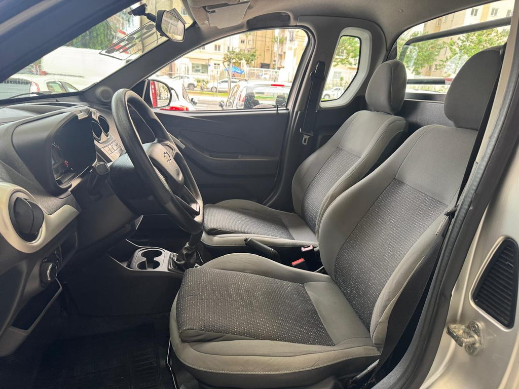 Chevrolet Montana Prata