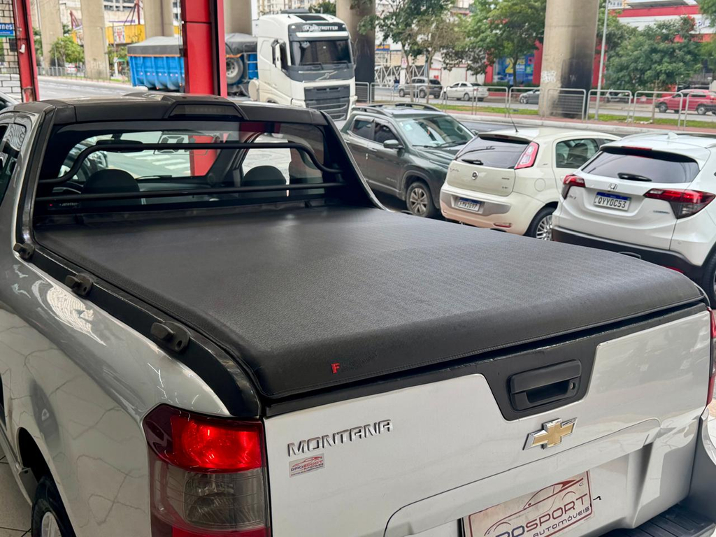 Chevrolet Montana Prata
