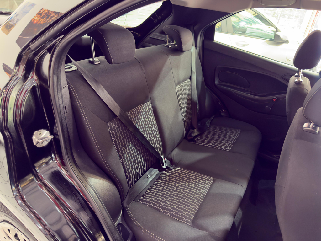 Ford Ka Preto