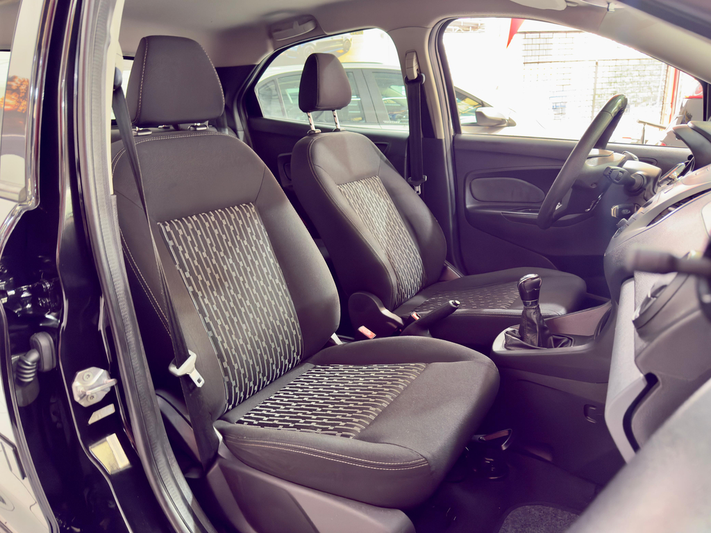 Ford Ka Preto