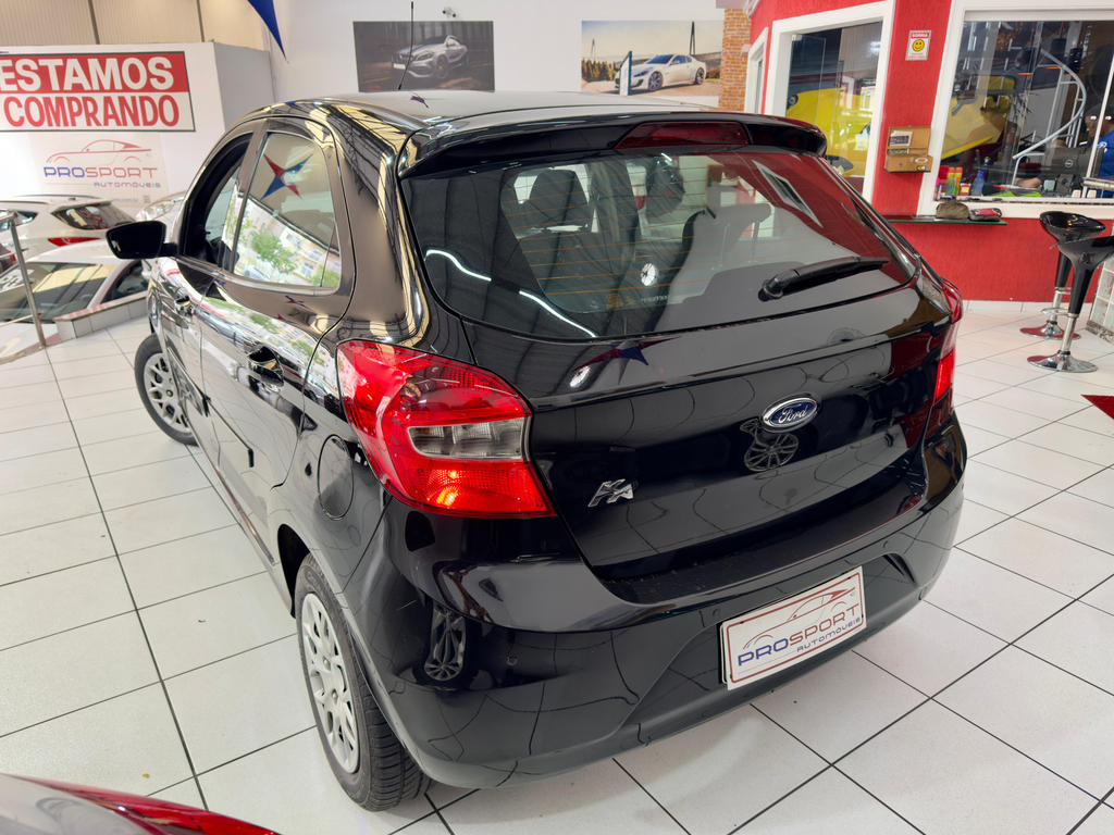 Ford Ka Preto