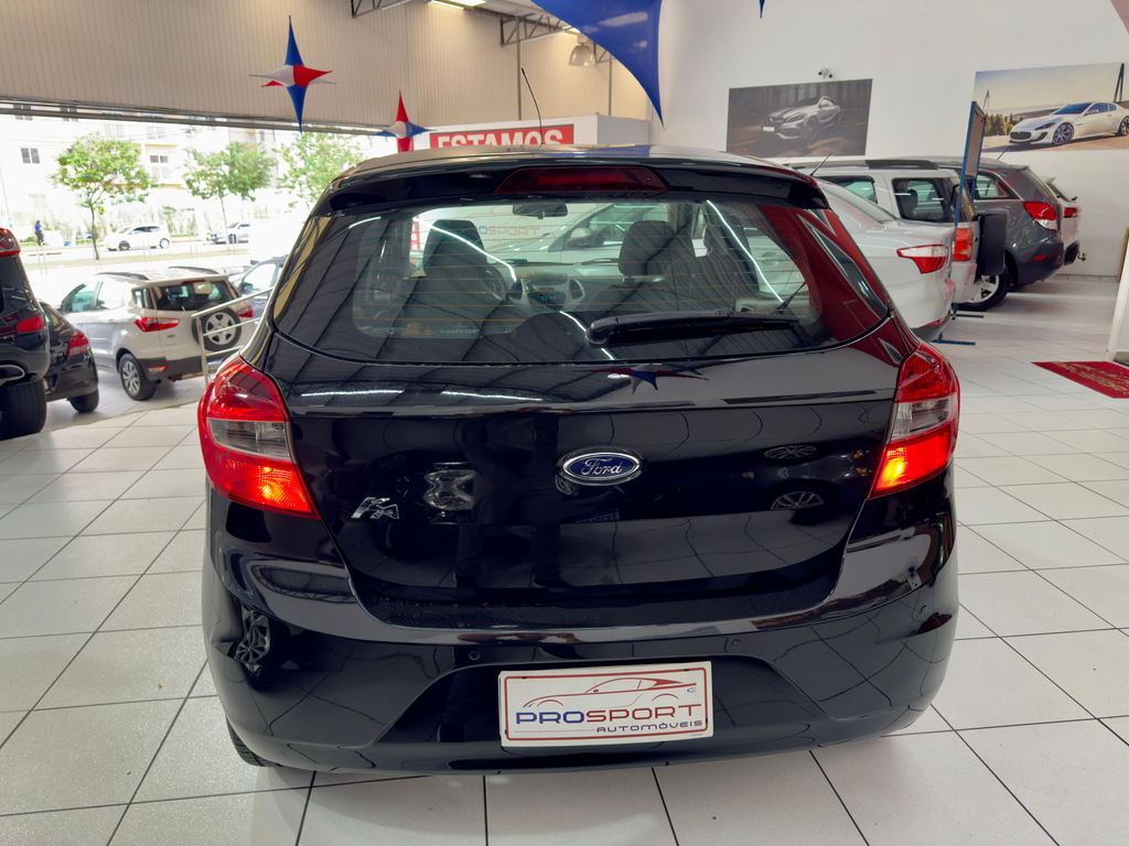 Ford Ka Preto