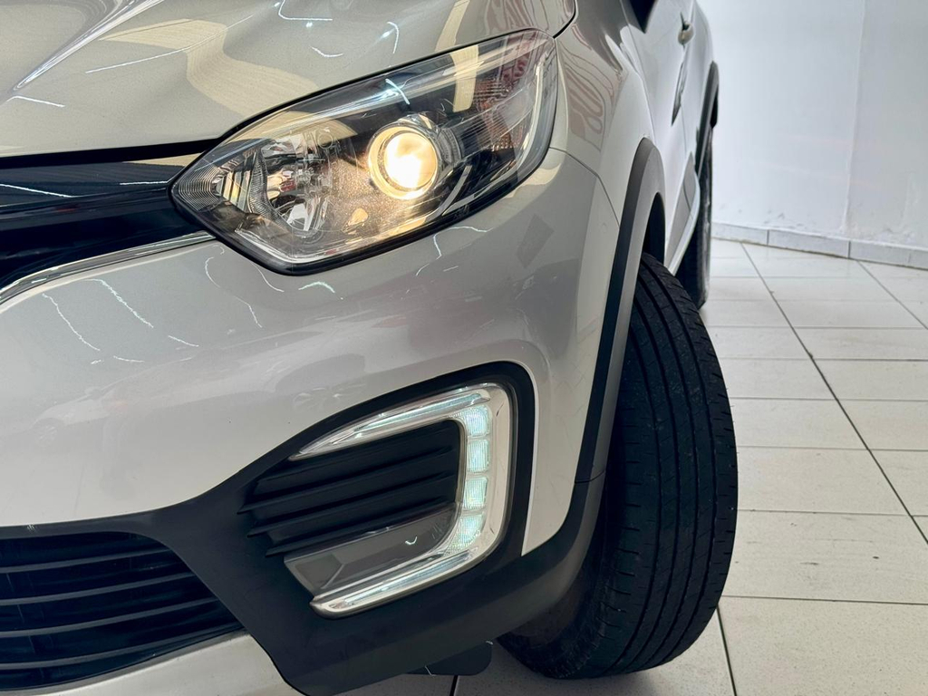 Renault Captur Prata