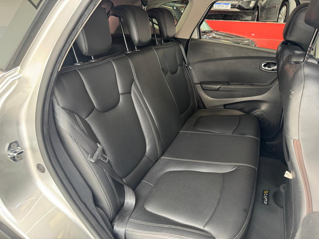 Renault Captur Prata