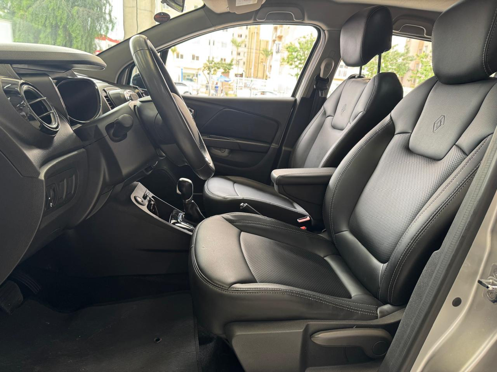 Renault Captur Prata