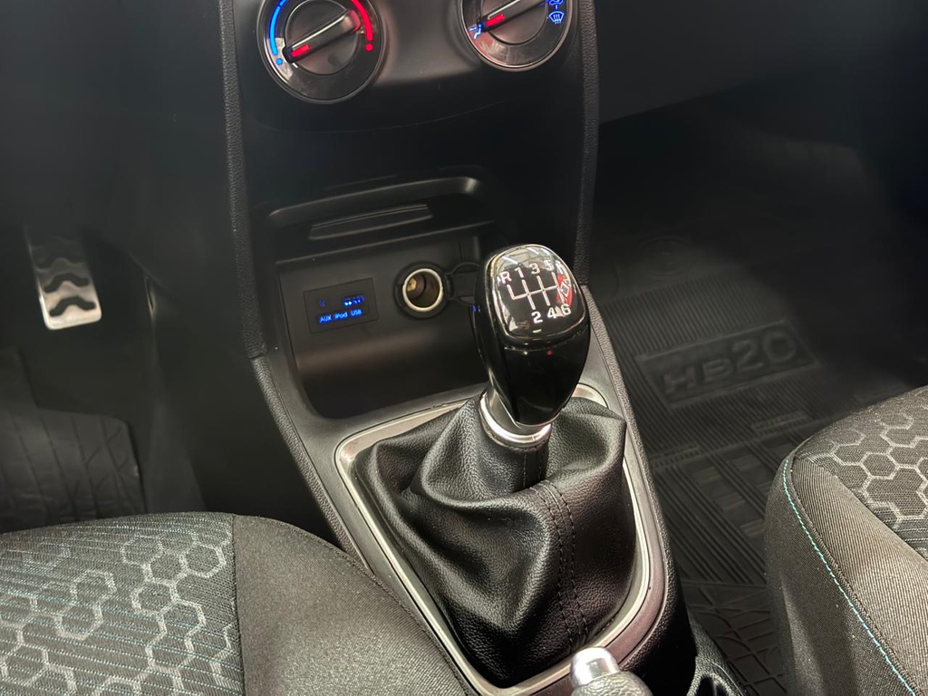 Hyundai HB20X Branco