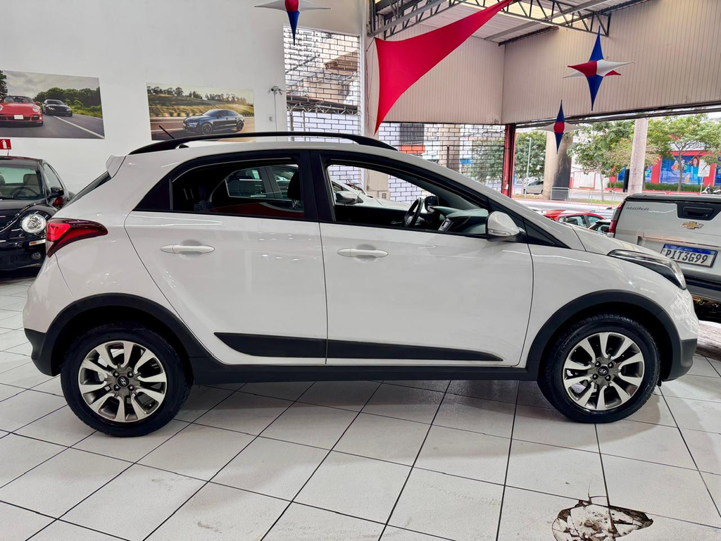 Hyundai HB20X Branco