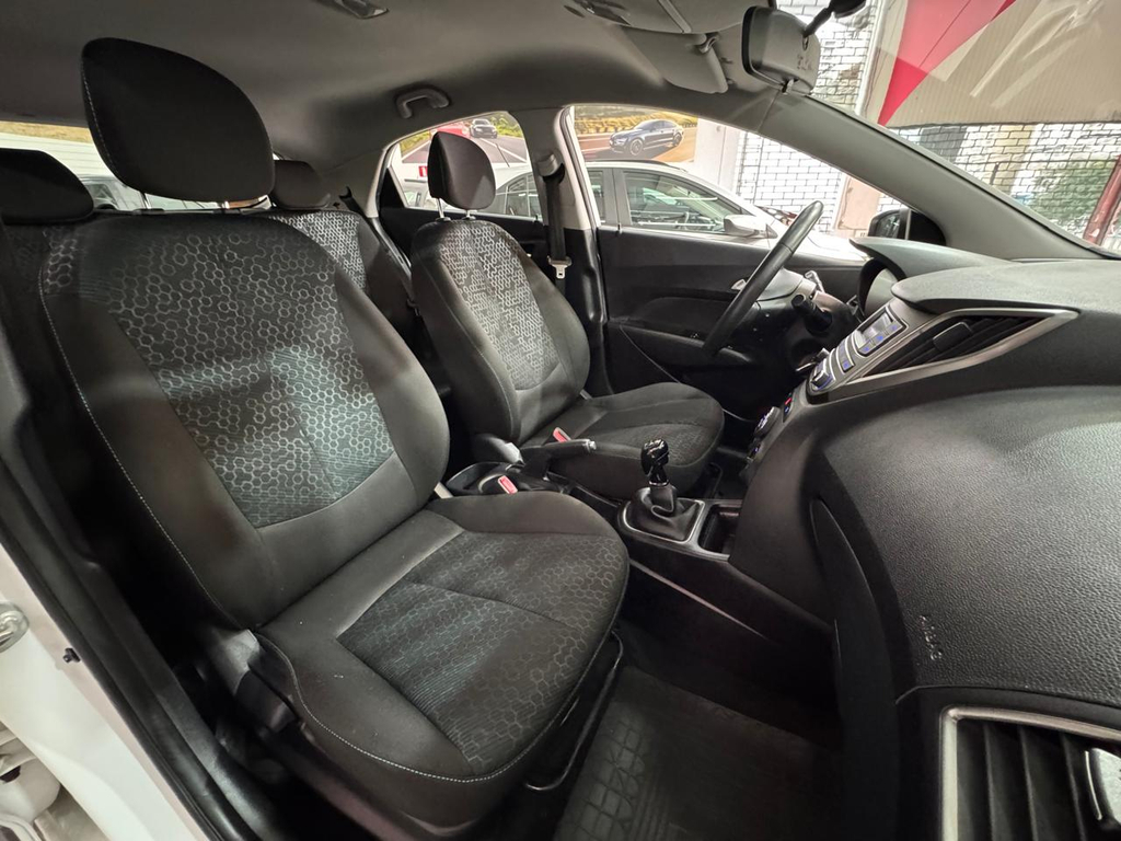 Hyundai HB20X Branco