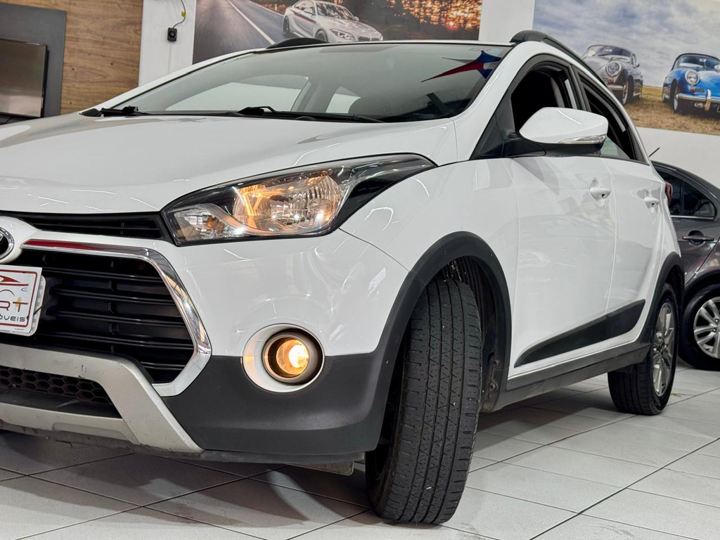 Hyundai HB20X Branco