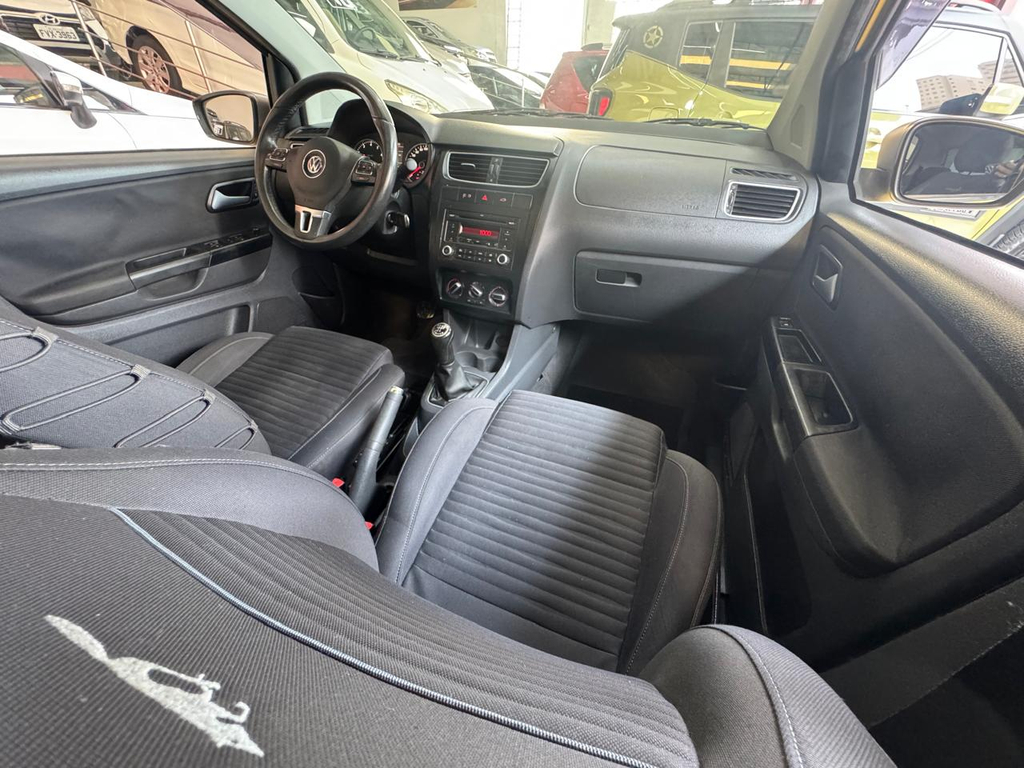 Volkswagen CrossFox Amarelo
