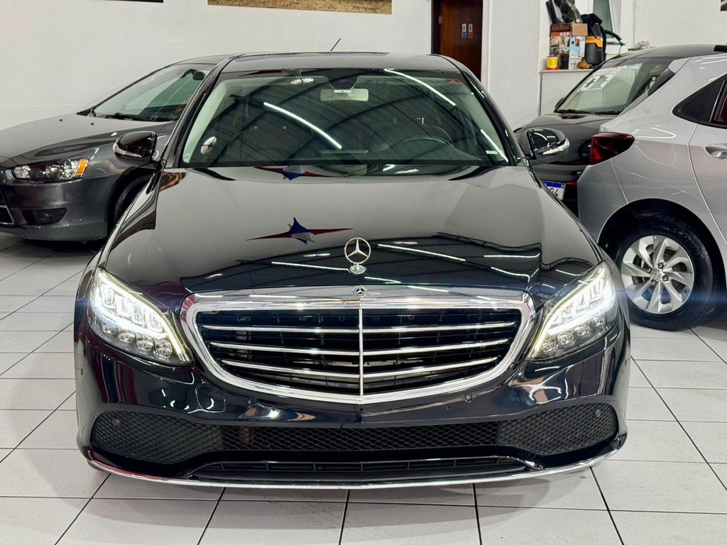 Mercedes Benz C-180 Preto