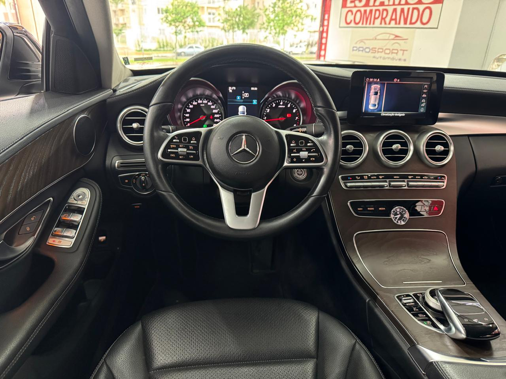 Mercedes Benz C-180 Preto