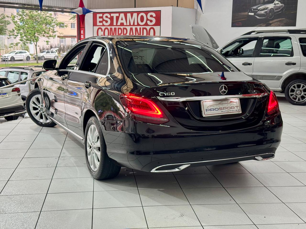 Mercedes Benz C-180 Preto