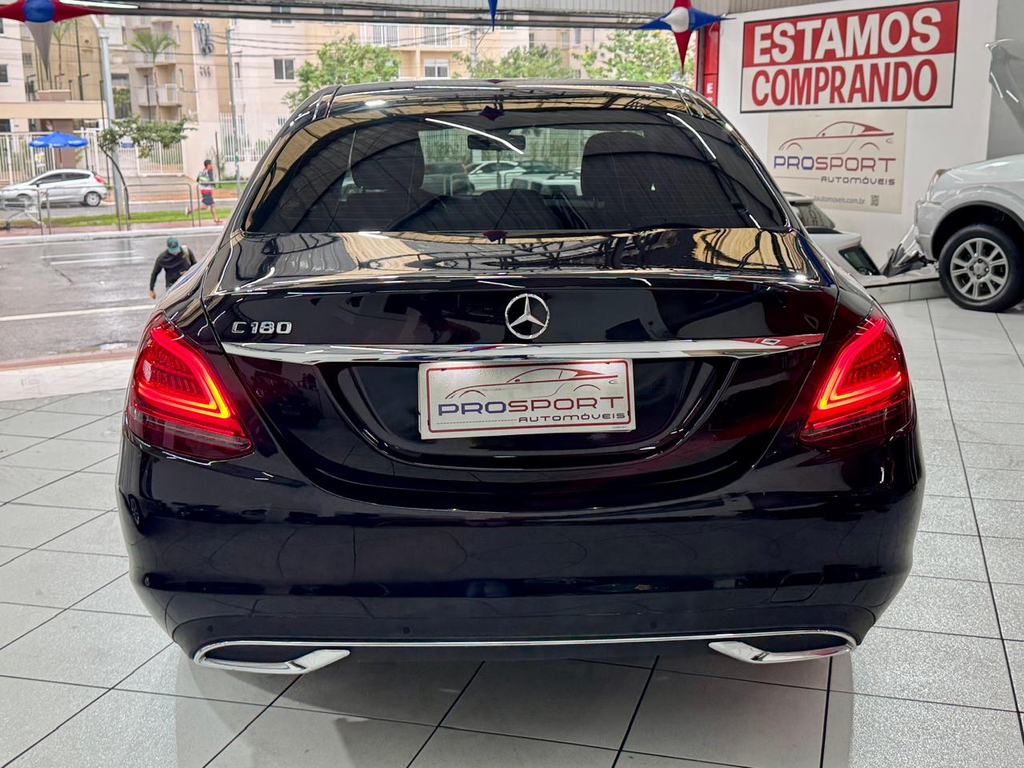 Mercedes Benz C-180 Preto