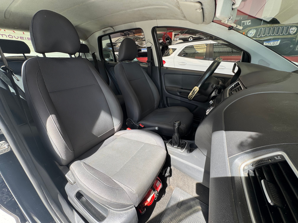 Volkswagen Fox Preto