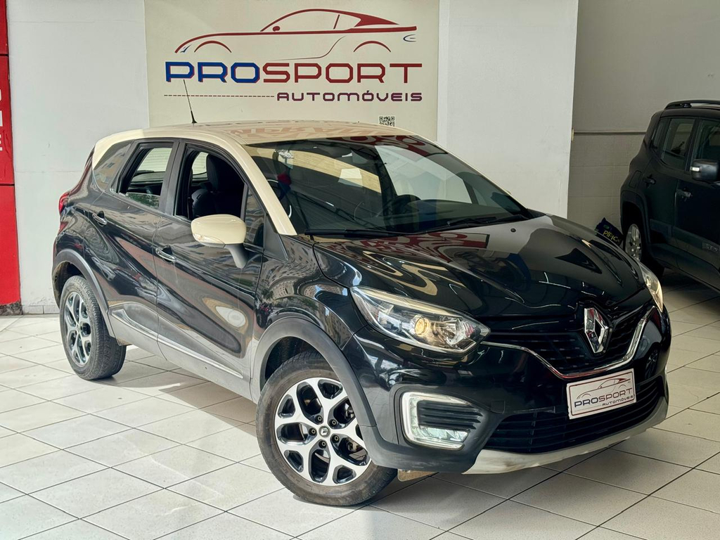 Renault Captur Preto