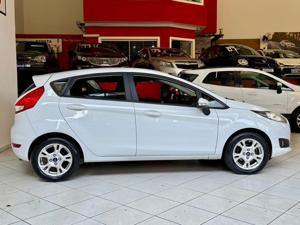 Ford New Fiesta Hatch Branco