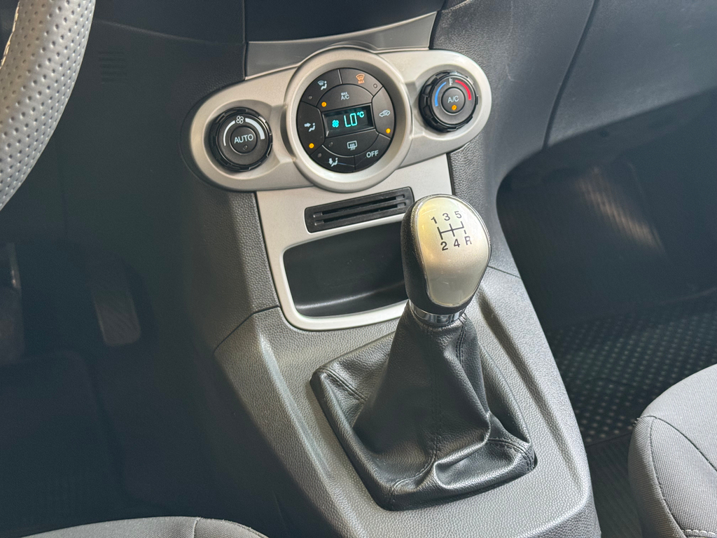 Ford New Fiesta Hatch Branco