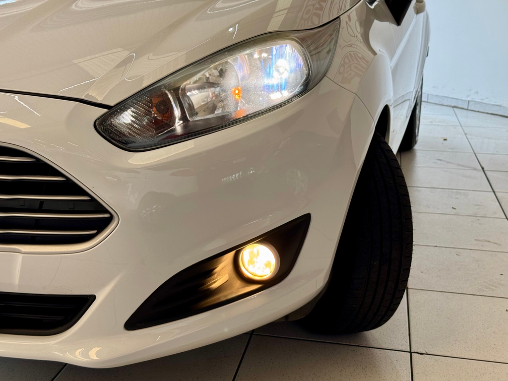 Ford New Fiesta Hatch Branco