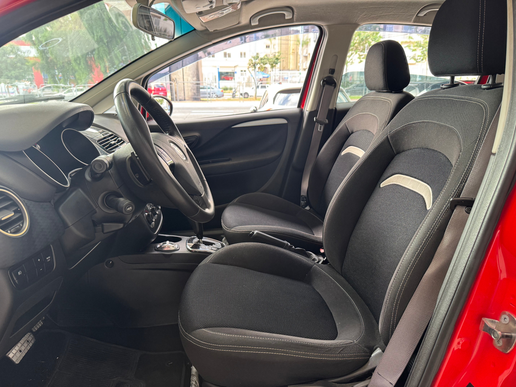 Fiat Punto Vermelho