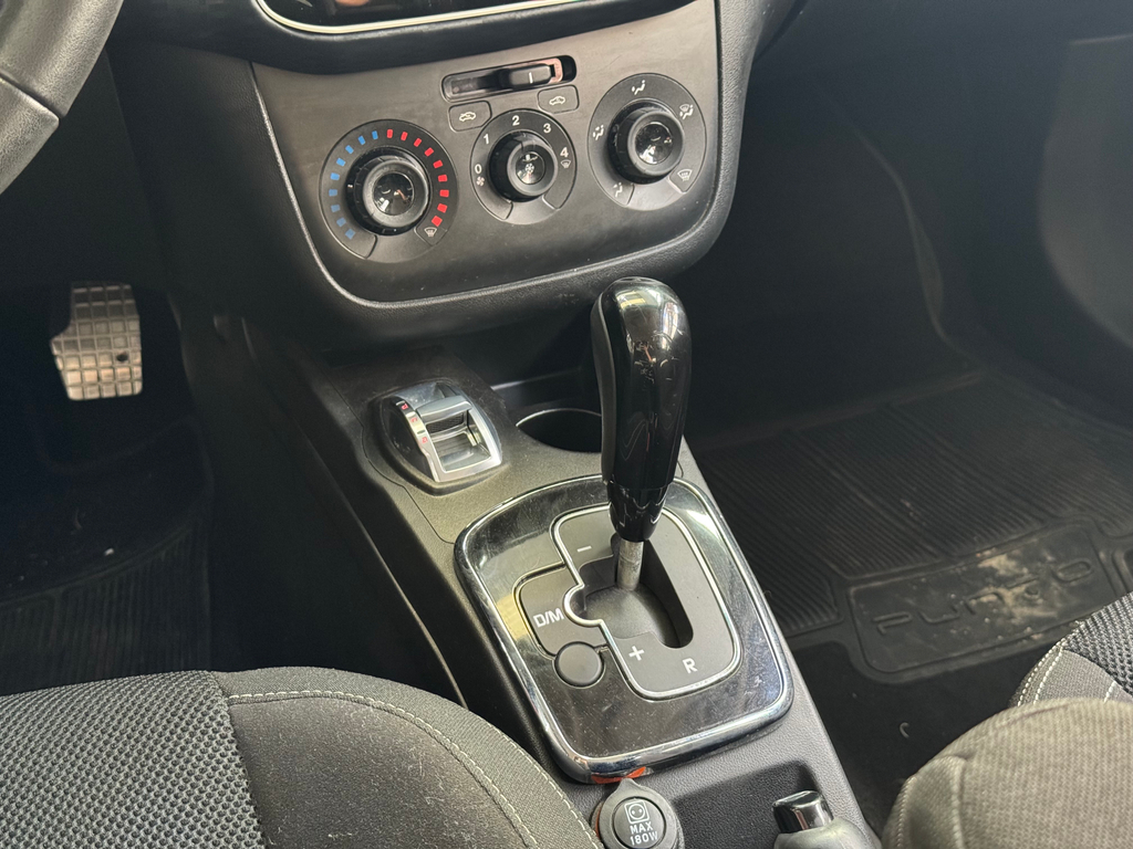 Fiat Punto Vermelho