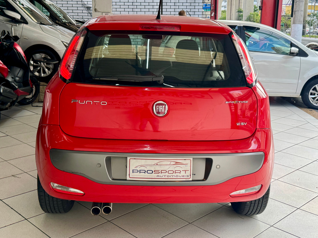 Fiat Punto Vermelho
