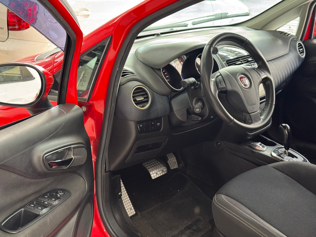Fiat Punto Vermelho