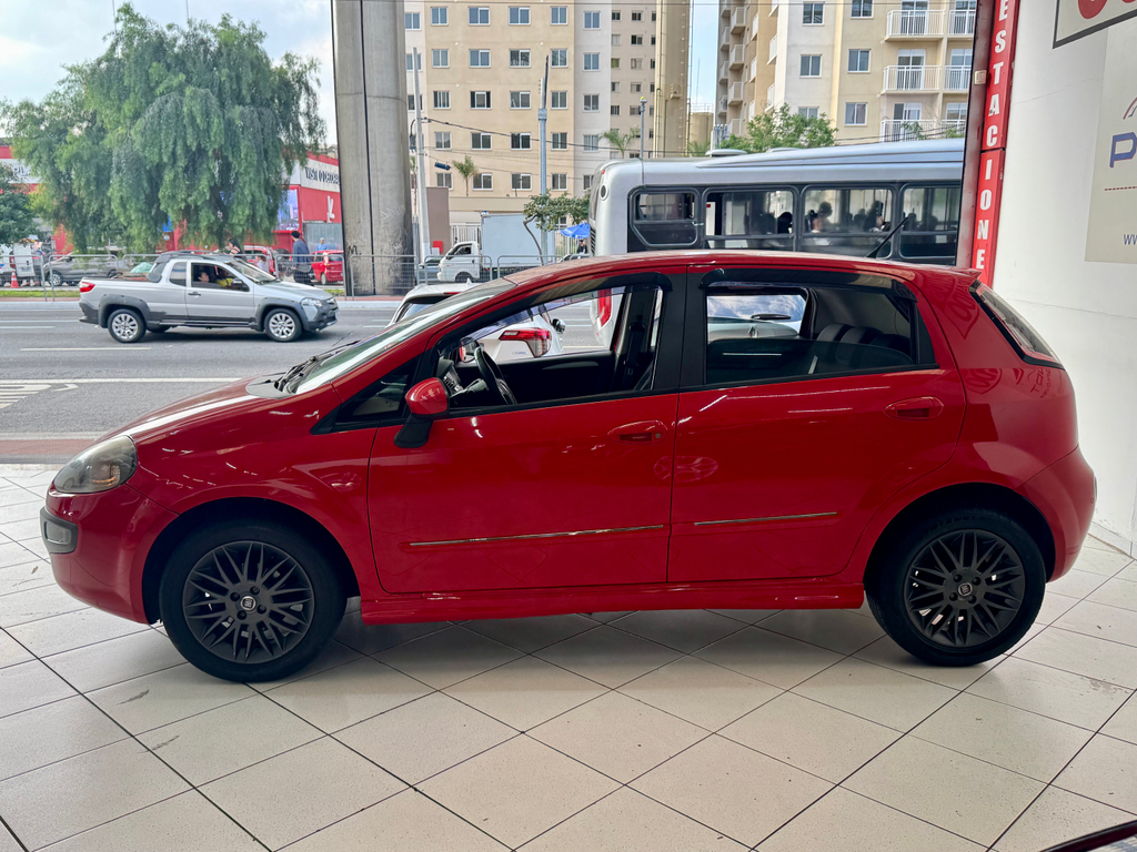 Fiat Punto Vermelho