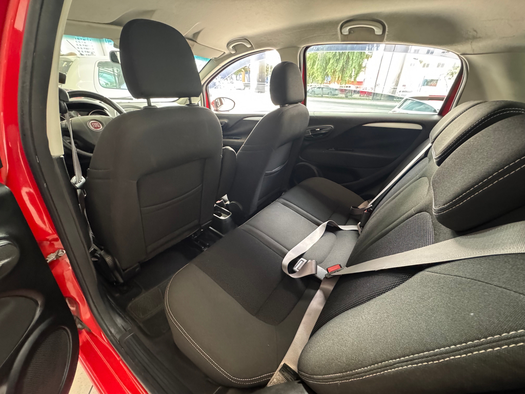 Fiat Punto Vermelho