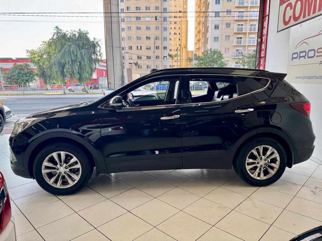 Hyundai Santa Fe Preto