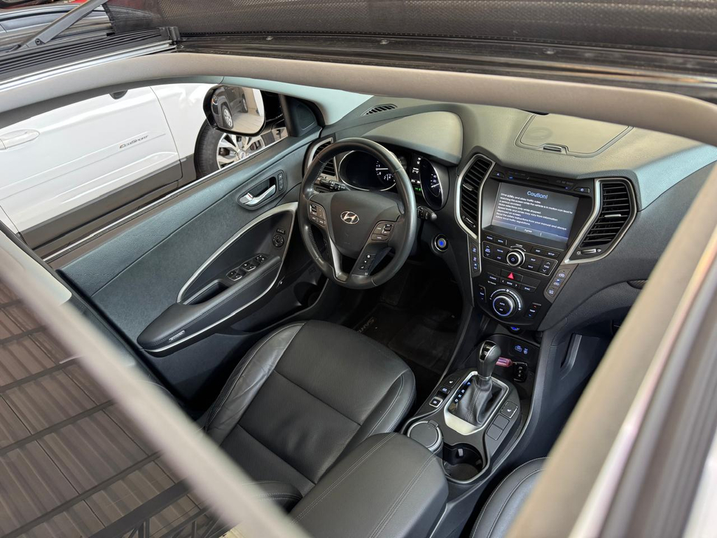 Hyundai Santa Fe Preto