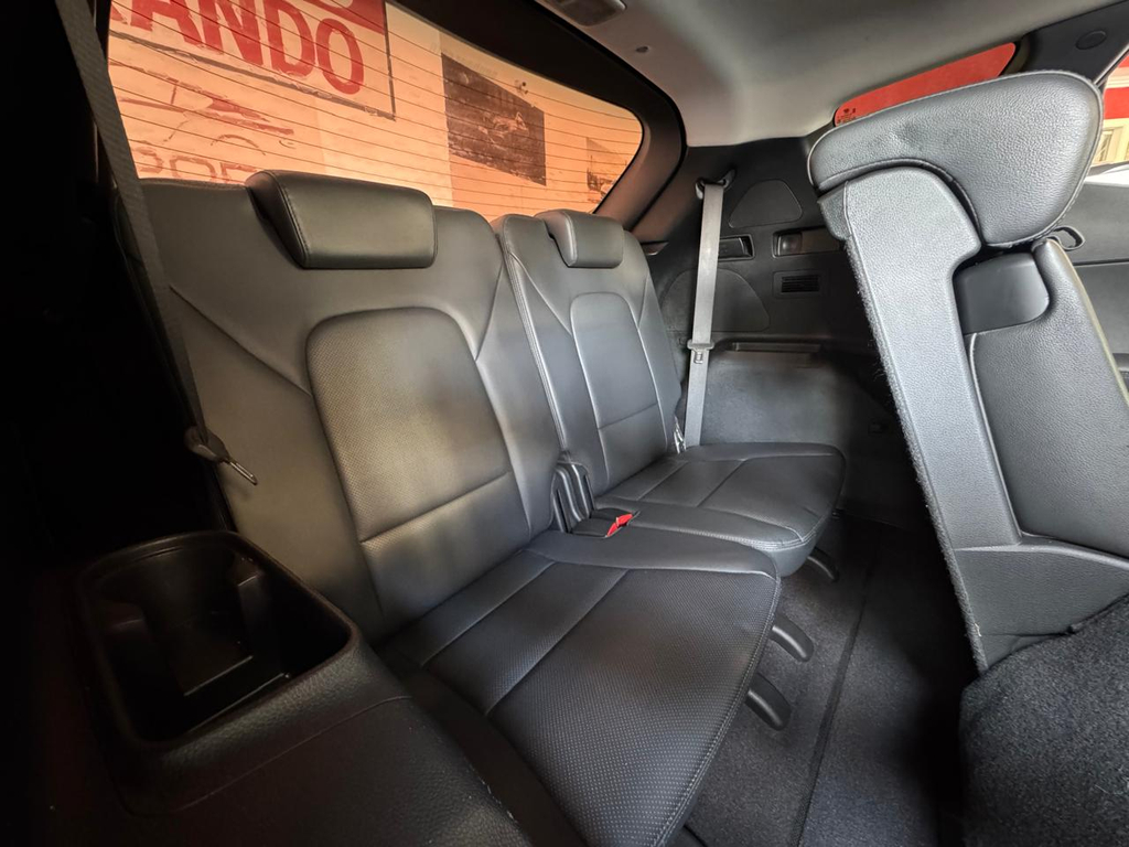 Hyundai Santa Fe Preto