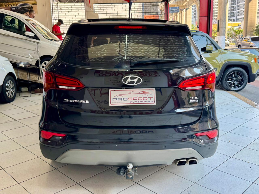 Hyundai Santa Fe Preto