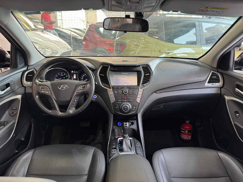 Hyundai Santa Fe Preto