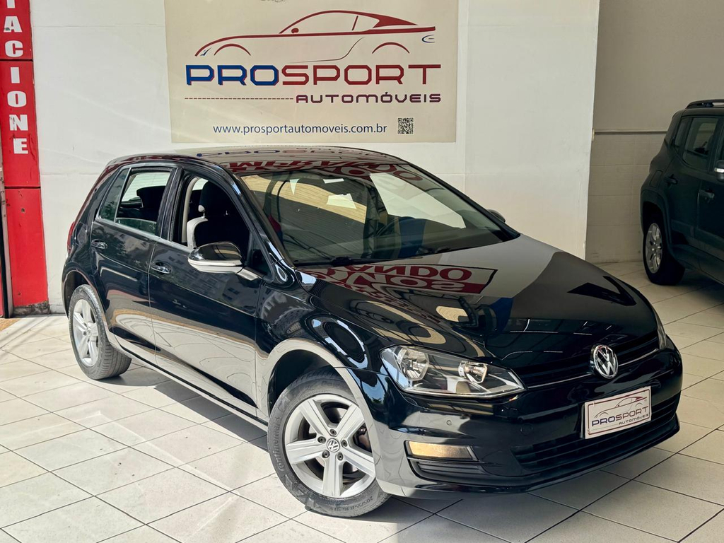 Volkswagen Golf Preto