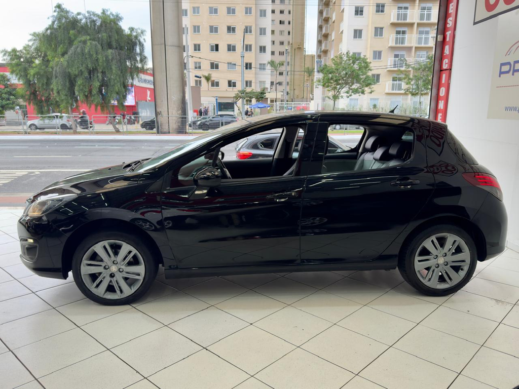 Peugeot 308 Preto